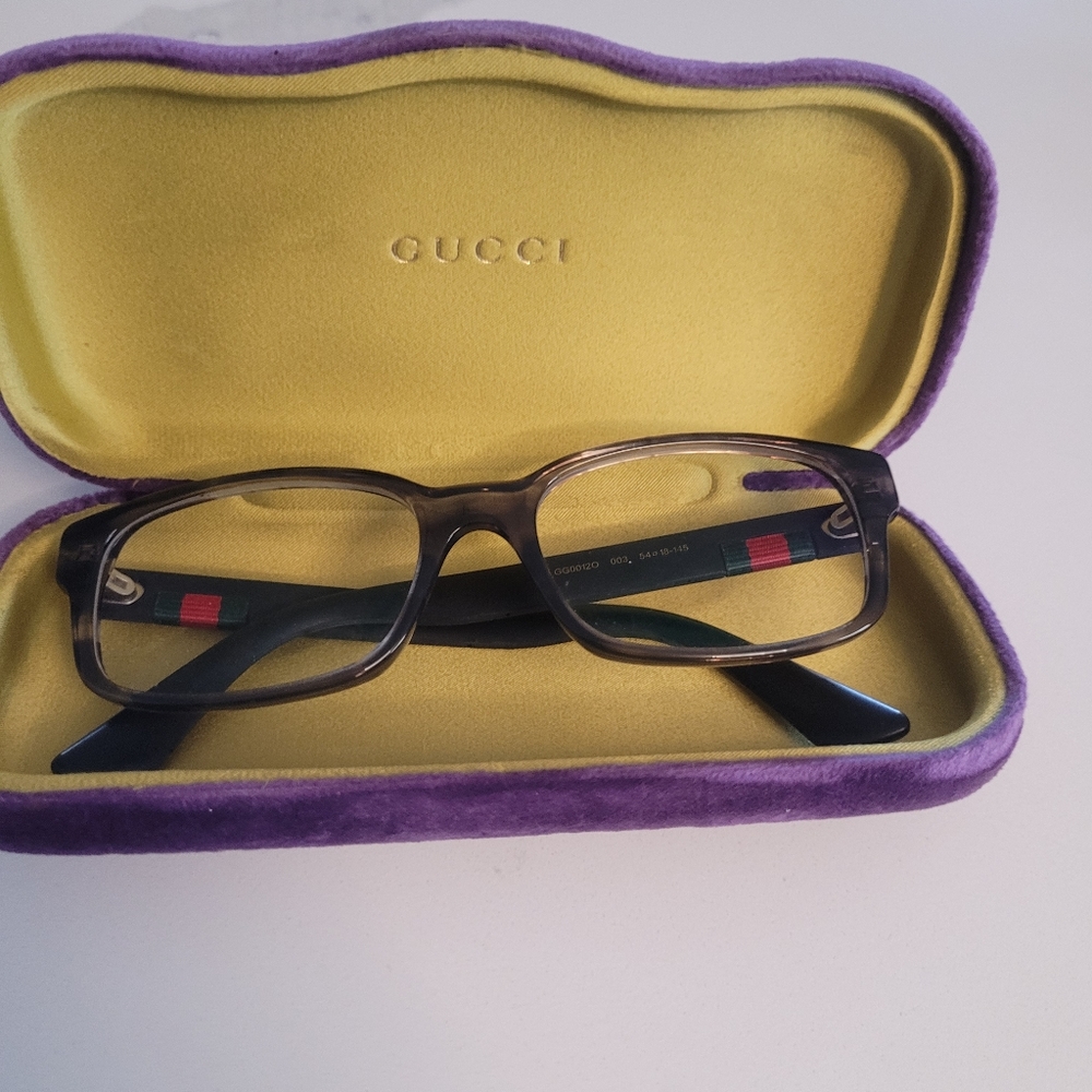 Reading glasses